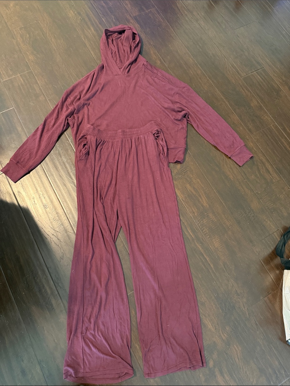 nuuds Plum Wide-Leg Loungewear Set with Hood